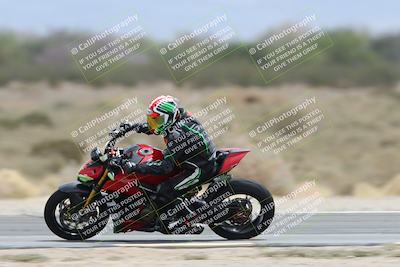 media/May-05-2025-Moto Forza (Mon) [[3c1838c5e5]]/2-B Group/Session 3 (Panning Test Turn 14 Inside)/